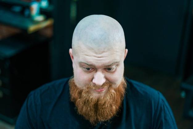 Jak wygląda brodawka łojotokowa i czym różni się od innych zmian skórnych?