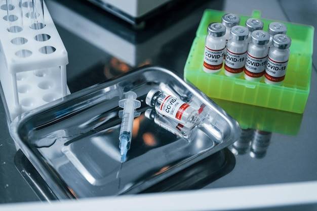 Lodówka do leków i szczepionek wymagania w placówkach medycznych