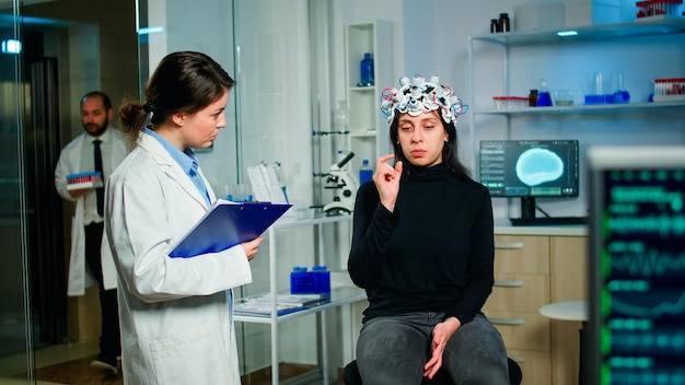 Jak rozpoznać objawy SM w badaniu neurologicznym?